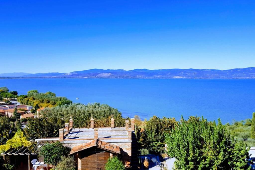 Bellavista La Tua Romantica Vacanza Sul Trasimeno カスティリオーネ・デル・ラーゴ エクステリア 写真