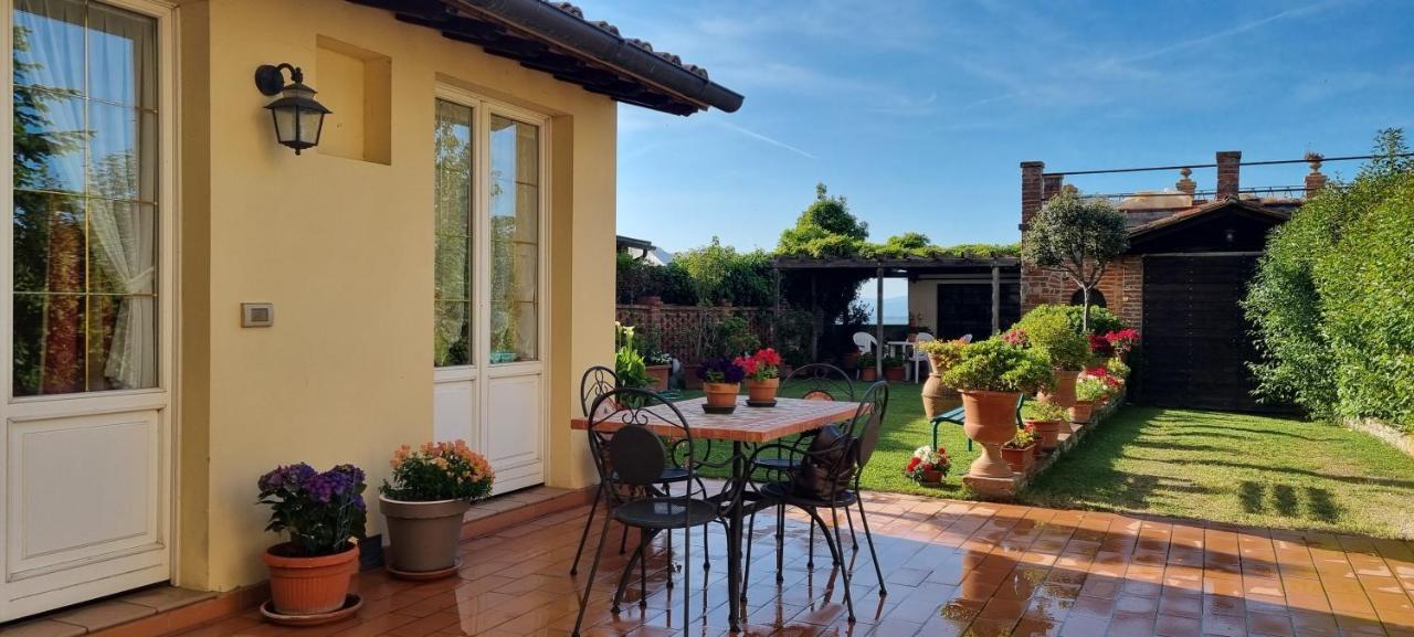 Bellavista La Tua Romantica Vacanza Sul Trasimeno カスティリオーネ・デル・ラーゴ エクステリア 写真